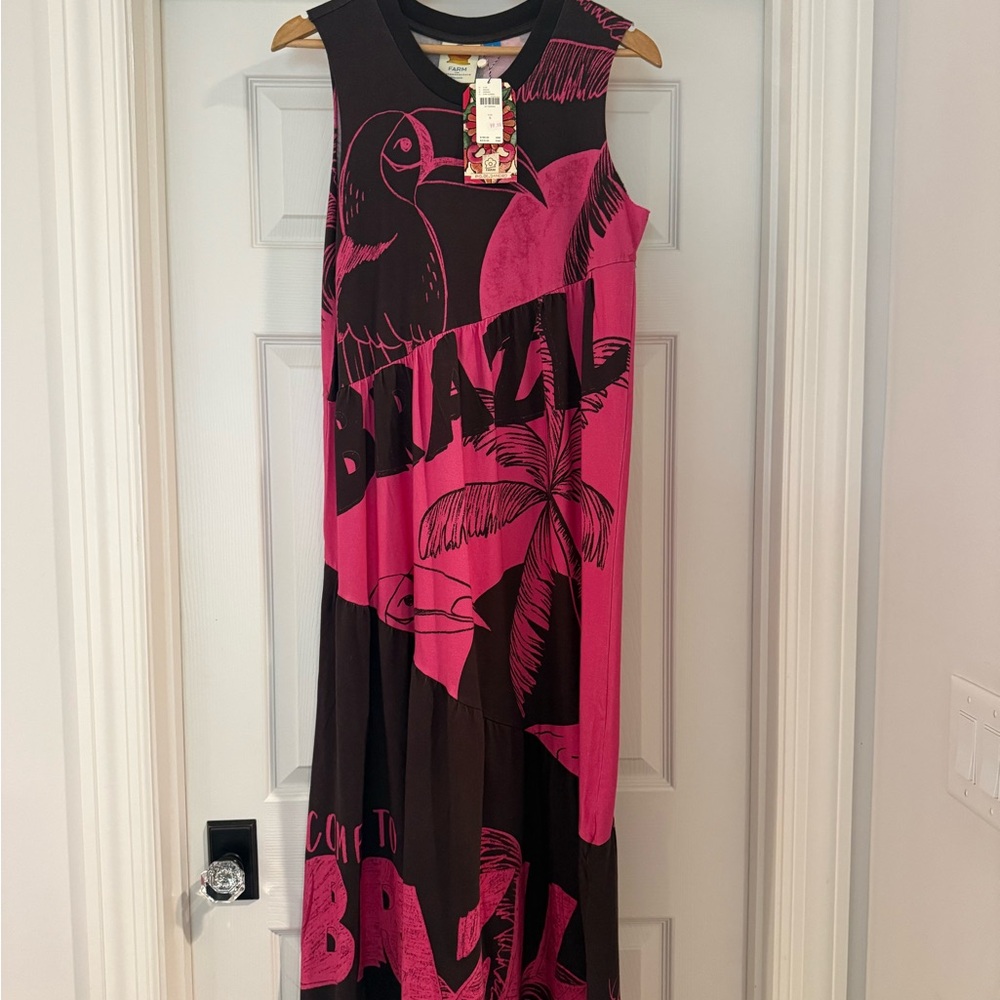 Farm Rio Tiered Brazil Toucan T-Shirt Midi Dress Pink Brown